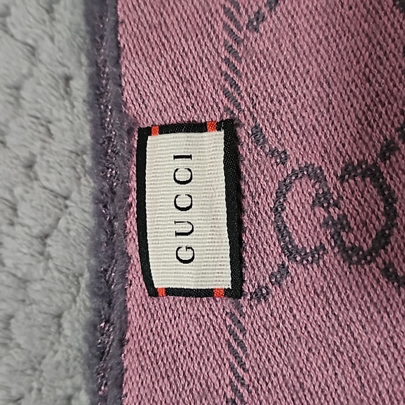 💥Authentic Gucci Scarf - Picture 3 of 7